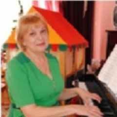 Шелухина Лариса